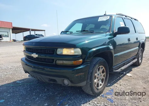 2002 Chevrolet Suburban 1500 Z71 z USA, uszkodzony, nr VIN 3GNFK16Z02G341856